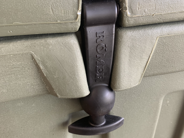 CLOSING LATCHES FOR QUALITY, FUNCTION AND DURABILITY 